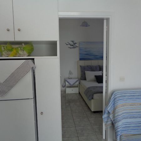 Blue And White Studios & Apartments Lefkos  Ngoại thất bức ảnh