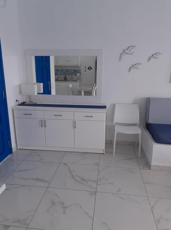 Blue And White Studios & Apartments Lefkos  Ngoại thất bức ảnh