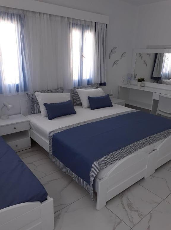 Blue And White Studios & Apartments Lefkos  Ngoại thất bức ảnh