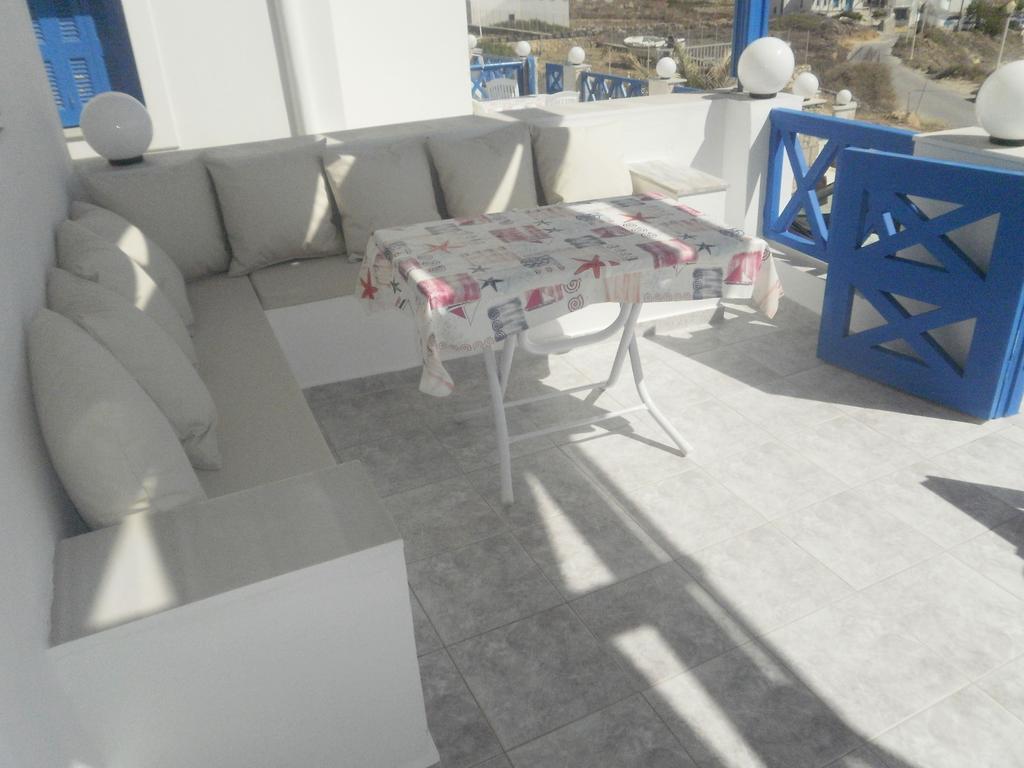Blue And White Studios & Apartments Lefkos  Phòng bức ảnh