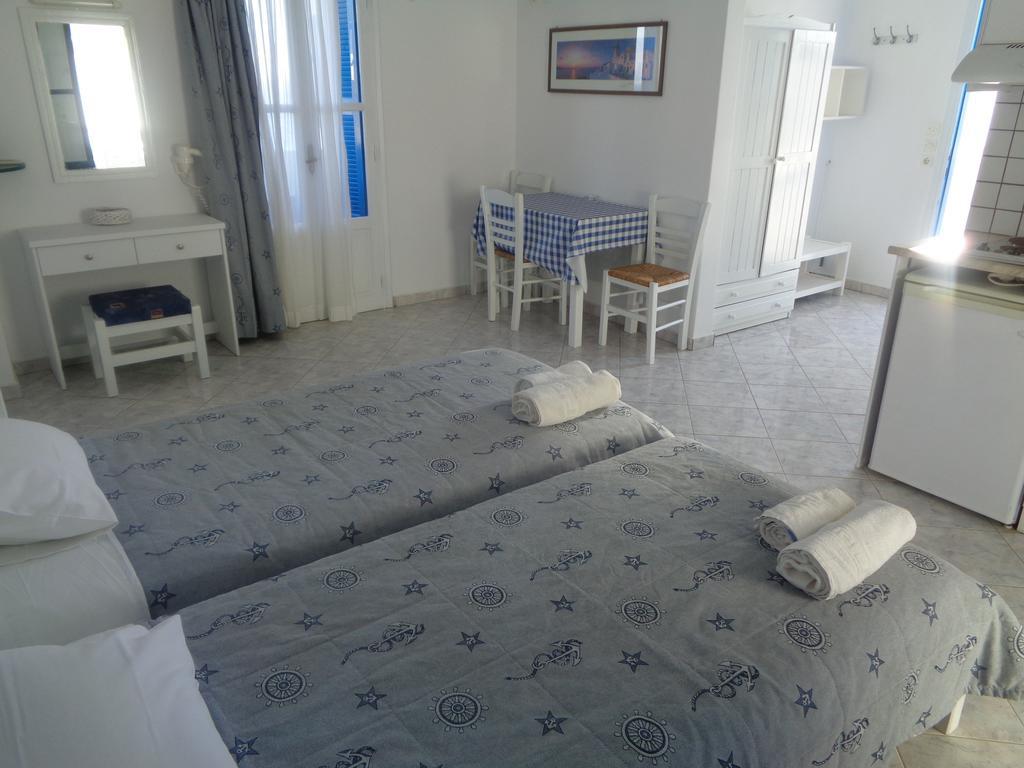 Blue And White Studios & Apartments Lefkos  Ngoại thất bức ảnh